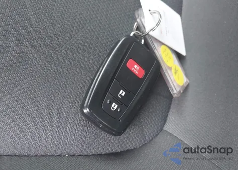 2025 Toyota Rav4 Hybrid Xle from USA, damaged, VIN 4T3RWRFV3SU171353